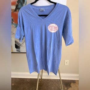 Gently used - women’s periwinkle, v-neck, Comfort Colors tee in size small
